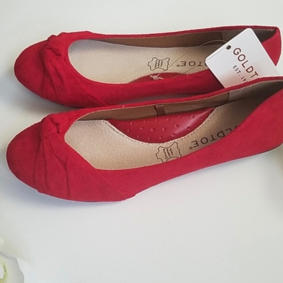 Gold Toe Red Flat Shoes - Picture 1 of 7